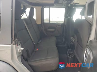 Zdjęcie 11 z 15 samochodu: 2018 JEEP WRANGLER UNLIMITED SPORT VIN:1C4HJXDG9JW228447 - miniatura