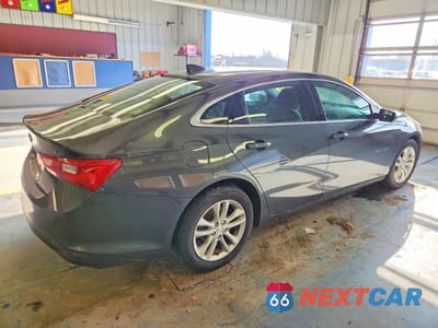 Trzecie zdjęcie samochodu z tyłu: 2017 CHEVROLET MALIBU LT VIN:1G1ZE5ST6HF176419 - miniatura