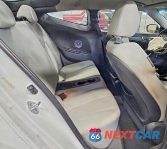 Zdjęcie 10 z 12 samochodu: 2013 HYUNDAI VELOSTER BASE VIN:KMHTC6AD3DU087198 - miniatura