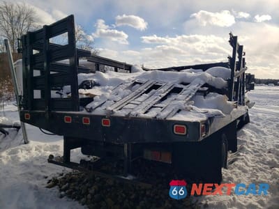 Trzecie zdjęcie samochodu z tyłu: 2003 CHEVROLET SILVERADO FLATBED TRUCK VIN:1GBJC34U03E304919 - miniatura