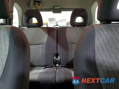 Zdjęcie 10 z 13 samochodu: 2004 TOYOTA RAV4 VIN:JTEGD20V740006387 - miniatura