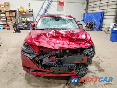 Piąte zdjęcie samochodu w środku: 2019 MAZDA 3 PREFERRED VIN:3MZBPADM7KM103596 - miniatura