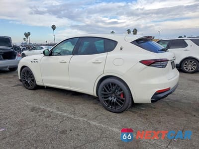 Drugie zdjęcie samochodu z przodu: 2023 MASERATI LEVANTE MODENA VIN:ZN661YUM2PX411502 - miniatura