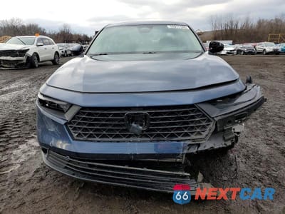 Piąte zdjęcie samochodu w środku: 2023 HONDA ACCORD EX VIN:1HGCY1F35PA061167 - miniatura
