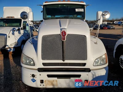 Zdjęcie 9 z 10 samochodu: 2017 KENWORTH CONSTRUCTION T400 VIN:3BKBA28X5HF158971 - miniatura