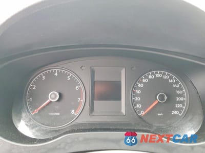 Zdjęcie 9 z 12 samochodu: 2011 VOLKSWAGEN JETTA BASE VIN:3VW2K7AJ4BM397843 - miniatura