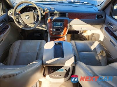 Zdjęcie 8 z 12 samochodu: 2007 CHEVROLET SUBURBAN K1500 VIN:3GNFK16347G195528 - miniatura