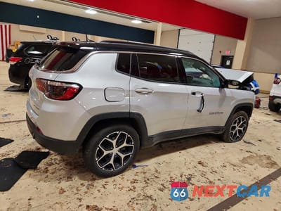 Trzecie zdjęcie samochodu z tyłu: 2024 JEEP COMPASS LIMITED VIN:3C4NJDCN0RT107356 - miniatura