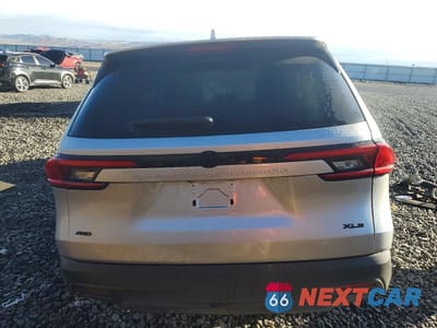 Zdjęcie 6 z 14 samochodu: 2024 TOYOTA GRAND HIGHLANDER XLE VIN:5TDAAAB52RS020728 - miniatura