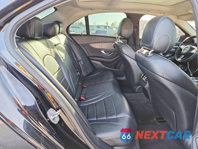 Zdjęcie 10 z 12 samochodu: 2016 MERCEDES-BENZ C 300 4MATIC VIN:55SWF4KB2GU163693 - miniatura