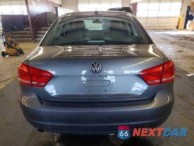 Zdjęcie 6 z 12 samochodu: 2015 VOLKSWAGEN PASSAT S VIN:1VWAT7A33FC096093 - miniatura