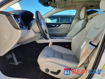 Zdjęcie 7 z 14 samochodu: 2022 VOLVO V60 CROSS COUNTRY T5 MOMENTUM VIN:YV4102WK0N1085722 - miniatura