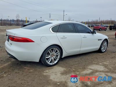 Trzecie zdjęcie samochodu z tyłu: 2016 JAGUAR XF PRESTIGE VIN:SAJBK4BV2GCY23722 - miniatura