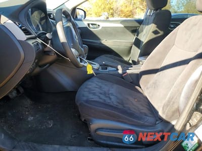 Zdjęcie 7 z 11 samochodu: 2013 NISSAN SENTRA S VIN:3N1AB7AP5DL615030 - miniatura