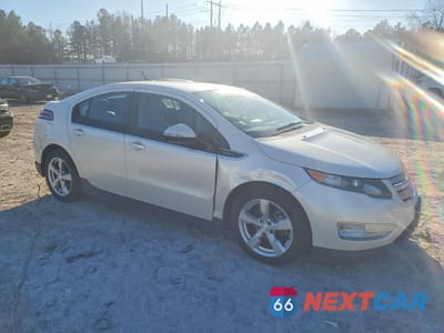Czwarte zdjęcie samochodu z boku: 2014 CHEV VOLT VIN:1G1RH6E4XEU166131 - miniatura