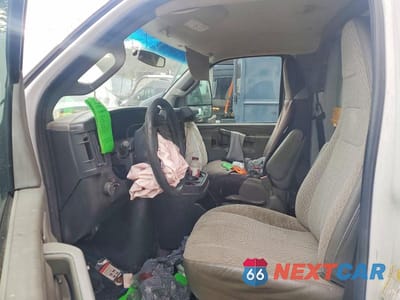 Zdjęcie 7 z 13 samochodu: 2016 CHEVROLET EXPRESS UTILITY / SERVICE TRUCK VIN:1GB0GRFG2G1136112 - miniatura