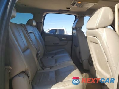 Zdjęcie 11 z 13 samochodu: 2008 CHEVROLET SUBURBAN K1500 LS VIN:3GNFK16318G209189 - miniatura