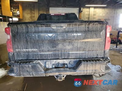Zdjęcie 6 z 13 samochodu: 2023 CHEVROLET SILVERADO K1500 VIN:3GCUDAED2PG331983 - miniatura