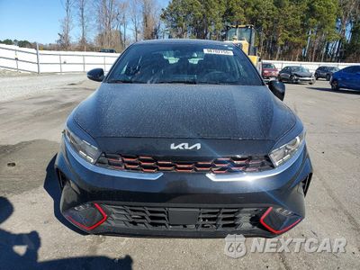 Piąte zdjęcie samochodu w środku: 2024 KIA FORTE GT-LINE VIN:3KPF54AD5RE825962 - miniatura