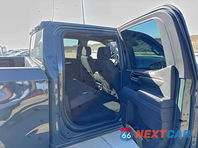 Zdjęcie 6 z 10 samochodu: 2025 CHEVROLET SILVERADO K1500 LT VIN:1GCUKDED8SZ171415 - miniatura