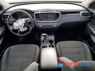 Zdjęcie 8 z 14 samochodu: 2020 KIA SORENTO VIN:5XYPG4A54LG616049 - miniatura