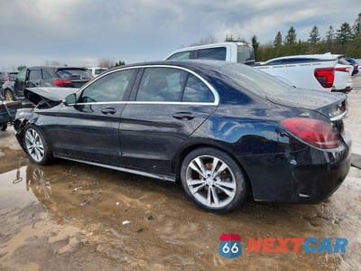 Drugie zdjęcie samochodu z przodu: 2016 MERCEDES-BENZ C 300 4MATIC VIN:55SWF4KB4GU168913 - miniatura