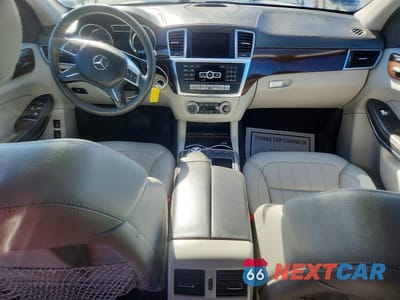 Zdjęcie 8 z 12 samochodu: 2013 MERCEDES-BENZ GL 350 BLUETEC VIN:4JGDF2EE5DA172312 - miniatura