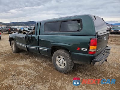 Drugie zdjęcie samochodu z przodu: 2001 CHEVROLET SILVERADO K1500 VIN:2GCEK19TX11296332 - miniatura