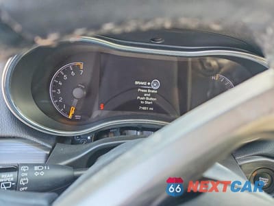 Zdjęcie 9 z 13 samochodu: 2022 JEEP GRAND CHEROKEE LIMITED VIN:1C4RJEBG1NC171177 - miniatura