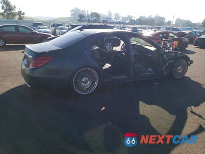 Trzecie zdjęcie samochodu z tyłu: 2019 MERCEDES-BENZ S 560 VIN:WDDUG8DB6KA437706 - miniatura