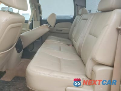 Zdjęcie 10 z 13 samochodu: 2008 CHEVROLET SILVERADO K2500 HEAVY DUTY VIN:1GCHK23668F226612 - miniatura