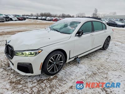 2022 BMW 750 XI WBA7U2C08NCK33895 - główne zdjęcie licytacji z USA - miniatura