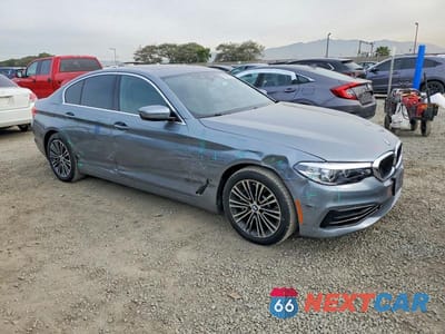 Czwarte zdjęcie samochodu z boku: 2019 BMW 540 I VIN:WBAJE5C50KG919790 - miniatura