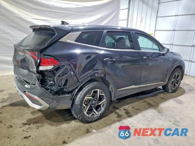 Trzecie zdjęcie samochodu z tyłu: 2024 KIA SPORTAGE LX VIN:KNDPUCDF4R7235010 - miniatura