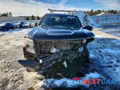 Piąte zdjęcie samochodu w środku: 2021 CHEVROLET SILVERADO K1500 CUSTOM VIN:1GCRYBEH5MZ104298 - miniatura