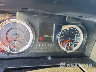 Zdjęcie 9 z 11 samochodu: 2016 RAM 1500 ST VIN:3C6RR6KT7GG158386 - miniatura