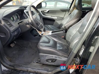 Zdjęcie 7 z 13 samochodu: 2010 VOLVO XC60 T6 VIN:YV4992DZ9A2125597 - miniatura