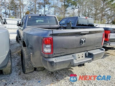 Drugie zdjęcie samochodu z przodu: 2023 RAM 3500 BIG HORN VIN:3C63RRHL3PG509261 - miniatura
