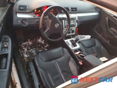 Zdjęcie 8 z 12 samochodu: 2008 VOLKSWAGEN PASSAT WAGON KOMFORT VIN:WVWLK73CX8E062025 - miniatura