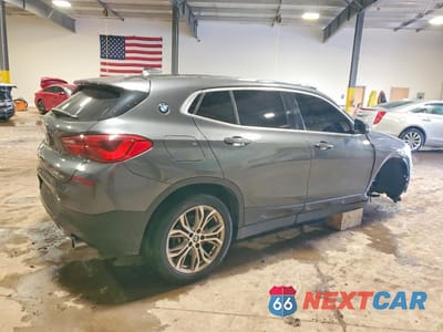 Trzecie zdjęcie samochodu z tyłu: 2018 BMW X2 XDRIVE28I VIN:WBXYJ5C34JEF79040 - miniatura