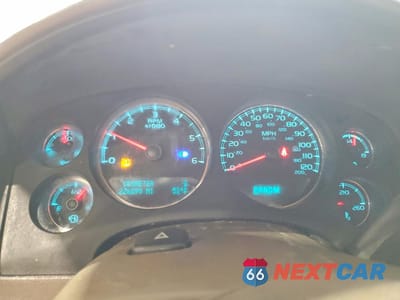 Zdjęcie 9 z 13 samochodu: 2011 CHEVROLET SUBURBAN C1500 LT VIN:1GNSCJE05BR181780 - miniatura