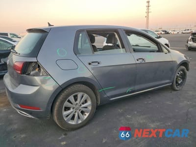 Trzecie zdjęcie samochodu z tyłu: 2021 VOLKSWAGEN GOLF VIN:3VWG57AU1MM004570 - miniatura