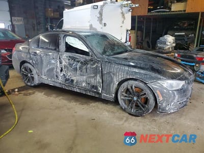 Czwarte zdjęcie samochodu z boku: 2018 BMW 330 XI VIN:WBA8D9C58JA614709 - miniatura