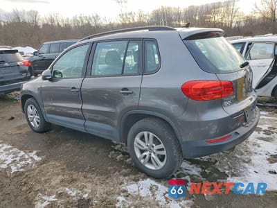 Drugie zdjęcie samochodu z przodu: 2015 VOLKSWAGEN TIGUAN S VIN:WVGBV7AX3FW550065 - miniatura
