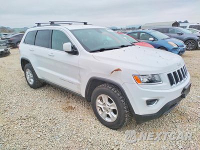 Czwarte zdjęcie samochodu z boku: 2015 JEEP GRAND CHEROKEE LAREDO VIN:1C4RJFAG7FC905720 - miniatura