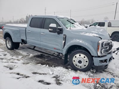 Czwarte zdjęcie samochodu z boku: 2026 FORD F450 SUPER DUTY VIN:1FT8W4DM8TEC87830 - miniatura