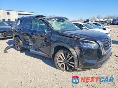 Czwarte zdjęcie samochodu z boku: 2025 NISSAN PATHFINDER PLATINUM VIN:5N1DR3DK9SC235109 - miniatura