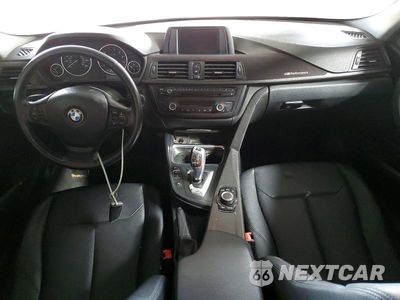 Zdjęcie 8 z 12 samochodu: 2015 BMW 320 I VIN:WBA3B1G50FNT04954 - miniatura