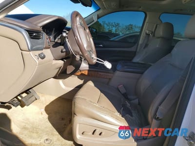 Zdjęcie 7 z 13 samochodu: 2015 CHEVROLET SUBURBAN C1500 LTZ VIN:1GNSCKKC7FR274701 - miniatura