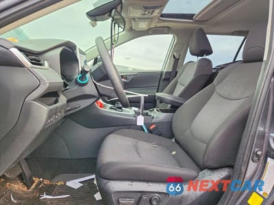 Zdjęcie 7 z 13 samochodu: 2025 TOYOTA RAV4 XLE VIN:JTMRWRFV9SD277917 - miniatura